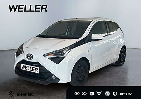 Toyota Aygo x-play Team D *Kamera*CarPlay*DAB*Klima*BT*1Satz W