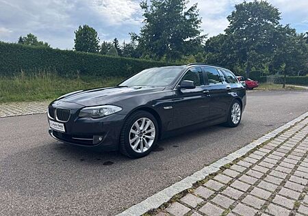 BMW 530 d Touring xDrive*Voll.*Display*Automatik*AHK*