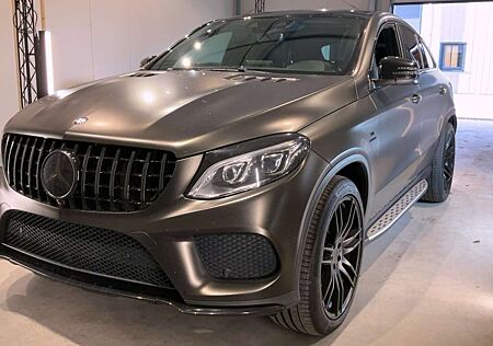 Mercedes-Benz GLE 500 4Matic OrangeArt Edition