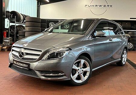 Mercedes-Benz B 180 NAVI/Bi-Xenon/RFK/8-fach