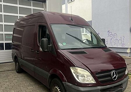 Mercedes-Benz Sprinter 311 CDI 903.611
