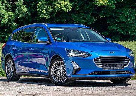 Ford Focus Titanium der Familien-Sportler aus 1Hand Automatik