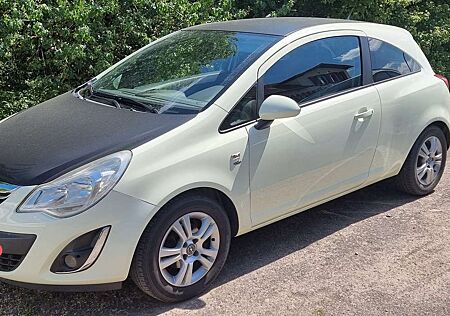 Opel Corsa 1.4 16V Satellite