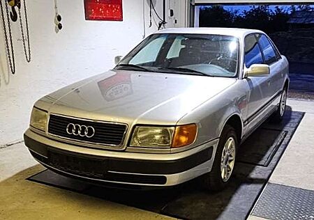 Audi 100 2.8 E TÜV/ H- Kennzeichen/ Klimaautomatik