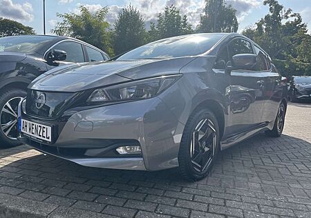Nissan Leaf Acenta 40KW/h inkl. Batterie