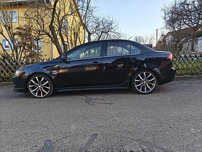 Mitsubishi Lancer 1.8 Intense