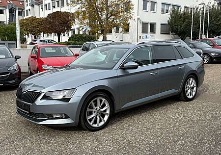 Skoda Superb Combi Style DSG-1.Hand-BiXenon-Navi