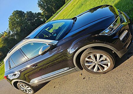VW T-Roc Volkswagen 1.5 TSI ACT Sport