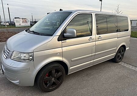 VW T5 Multivan Volkswagen CONCERT 2,5 TDI 174ps VOLL AUSSTATTUNG 18 ZOLL ALU