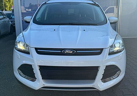 Ford Kuga Allrad,Xenon,Klima,PDC,sehr gepflegt