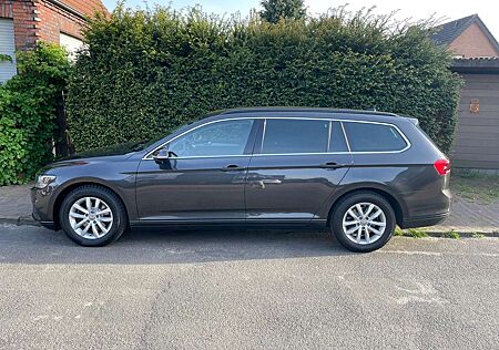 VW Passat Variant Volkswagen Business