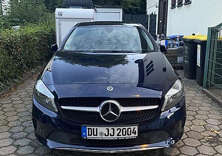 Mercedes-Benz A 180 7G-DCT Urban