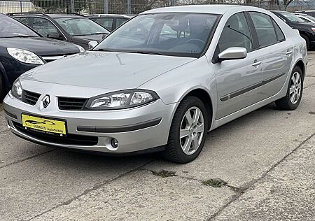 Renault Laguna Fließheck 1.6 16V 1.HAND S.HEFT