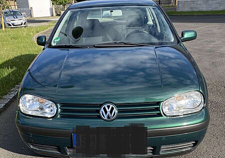 VW Golf Volkswagen 1.6 Automatik