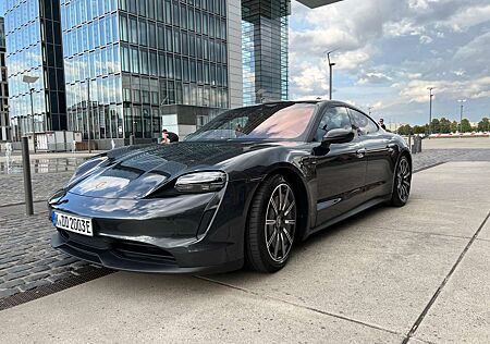 Porsche Taycan 4 S