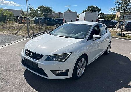 Seat Leon FR Navi Klimaautomatik PDC LED