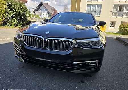 BMW 530d 530 xDrive Touring Aut. Luxury Line
