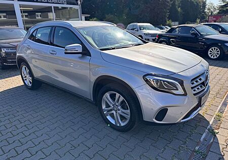 Mercedes-Benz GLA 180 CDI Navi LED elektr. Heckklappe Memory