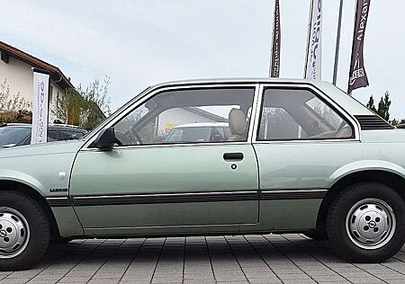 Opel Ascona C Luxus 3 Türen / Automatik
