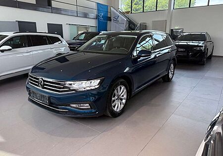 VW Passat Variant Volkswagen Passat Business 1.5 TSI DSG ACC/LED/KAM/SIDE/AHK