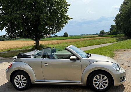 VW Beetle Volkswagen The Cabriolet 1.6 TDI DSG Design