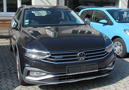 VW Passat Alltrack Volkswagen Variant 2.0 TDI SCR DSG 4Motion