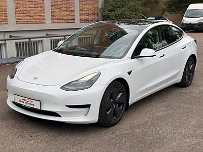 Tesla Model 3 Standard Range Plus RWD