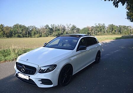 Mercedes-Benz E 200 9G-TRONIC AMG Line Pano 20" Garantie AHK TOP !!!