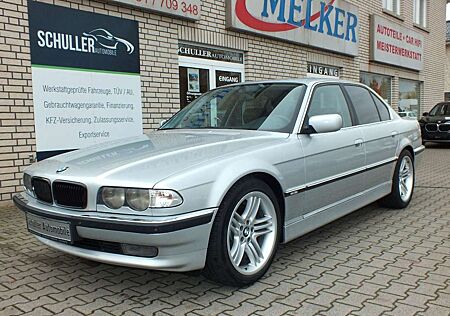 BMW 728 iA E38 Facelift LEDER/AUTOM/NAVI/19ZOLL