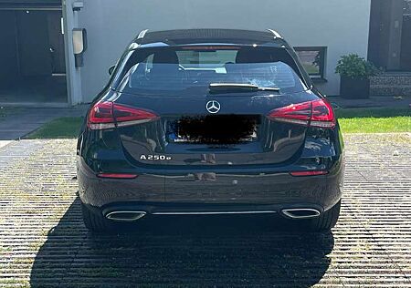 Mercedes-Benz A 250 e (177.086)