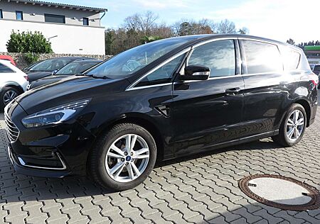Ford S-Max Titanium. 7 Sitzplätze. Leder. Navi.Kamera