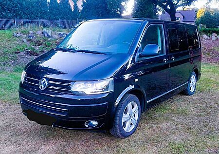 VW T5 Multivan Volkswagen Multivan DSG BMT Highline