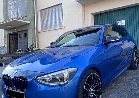 BMW 120 F21 M Sportpaket Leder Navi Prof PDC Xenon