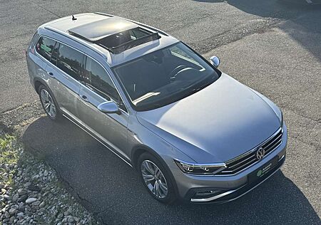 VW Passat Variant Volkswagen 4MO DSG 2.0 TDI PANO LED LEDER
