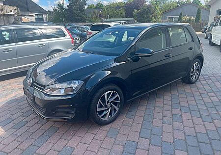 VW Golf Volkswagen VII 1,2TSI Trendline BMT 1. Hand