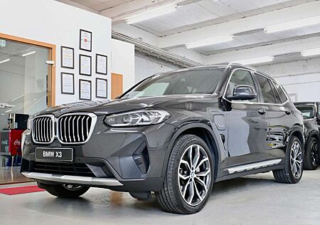 BMW X3 xD 30e Sport S Leder Memory Head-Up AHK LED