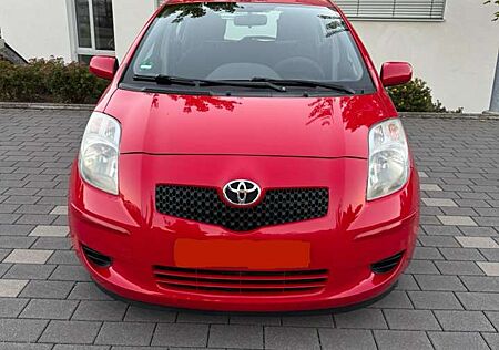 Toyota Yaris 1.3 VVT-i Executive