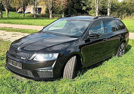 Skoda Octavia III Combi Combi 2.0 TSI DSG RS (TÜV Neu))