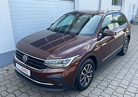 VW Tiguan Volkswagen Life 2.0 TDI/LED/AHK/Virtual/ACC/R-Kam/SH