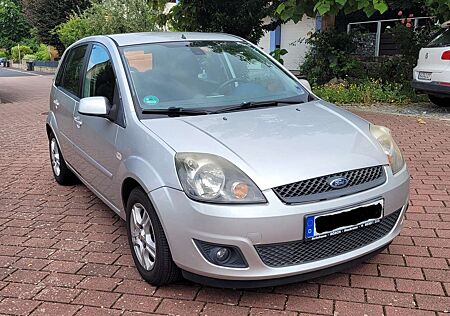 Ford Fiesta 1.3 Silver Magic