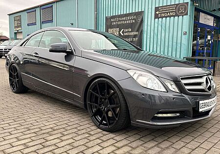 Mercedes-Benz E 300 CGI Coupe AVANTGARDE/ILS+COMAND+PTS+SITZHE