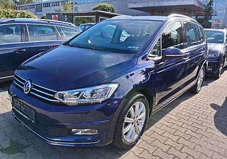 VW Touran Volkswagen Highline BMT/Automatik 7 Sitze