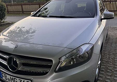 Mercedes-Benz A 180 BlueEFFICIENCY Edition