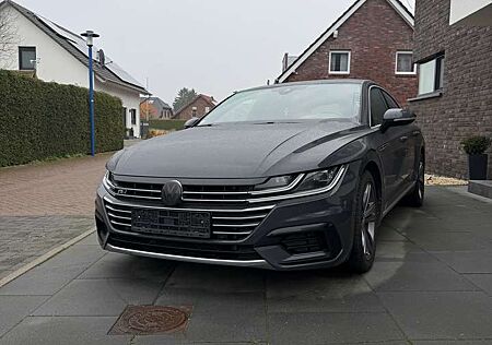 VW Arteon Volkswagen 2.0 TSI DSG R-Line