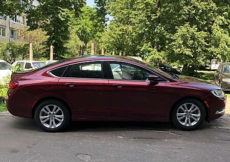 Chrysler 200