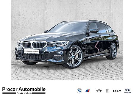 BMW 330 e xDrive A M Sport HUD PANO RFK NAVI LED DAB