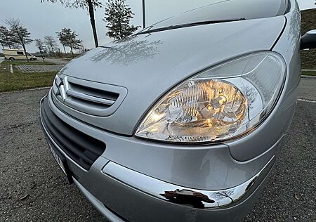 Citroën Xsara Picasso Citroen 1.6 Confort 49700 km Neu Tuv