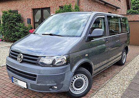 VW T5 Caravelle Volkswagen 2.0 TDI Bulli/Bus 8 Sitzer TOP