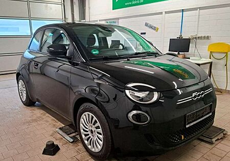 Fiat 500E 320 Km Reichweite Navi - Klimaauto. - PDC