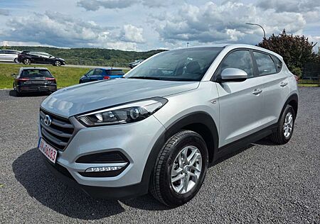Hyundai Tucson blue Classic 2WD